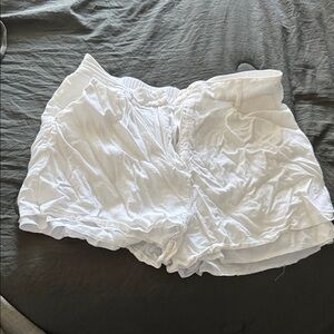 SHEIN White Relaxed Fit Shorts